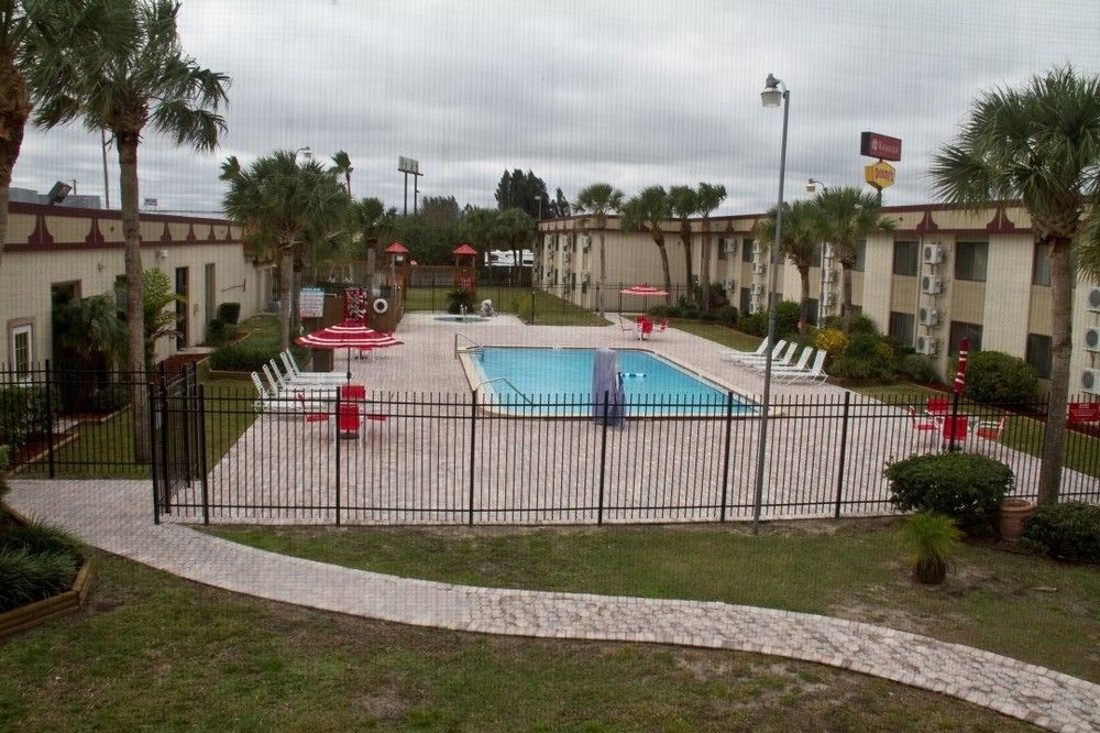 Space Coast Hotel Titusville-Kennedy Space Center Esterno foto